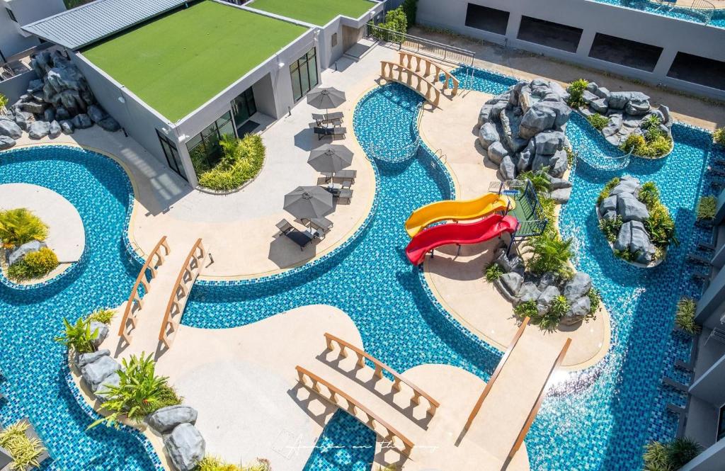 Utopia Naiharn – Phuket